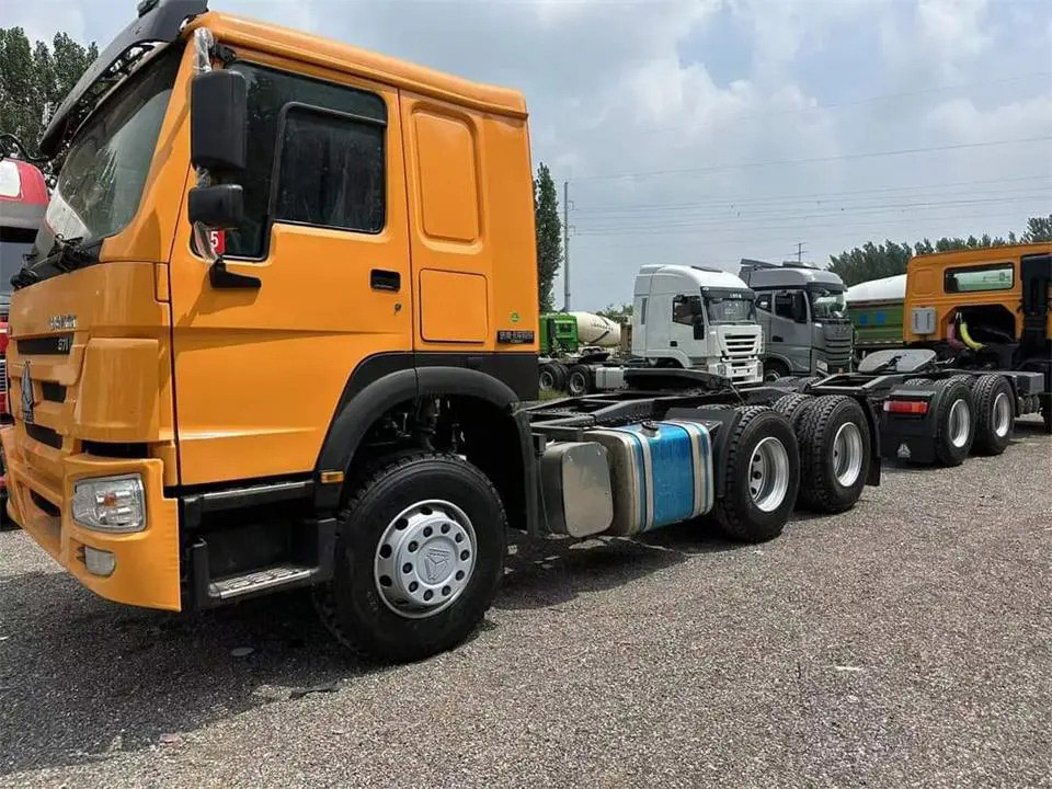 HOWO-Tractor-Truck-4