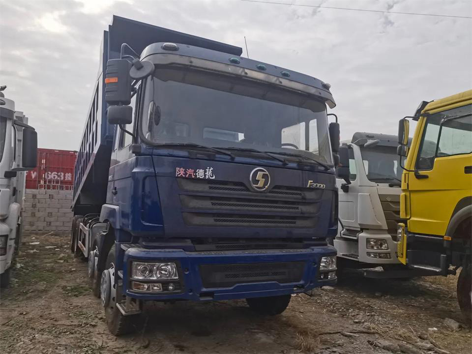 Shacman-6×4-Tipper-Truck-4