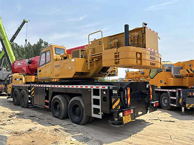 Why choose to buying second hand truck crane?