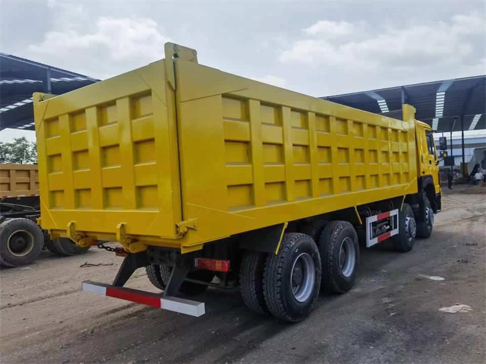 HOWO 8×4 Dump Truck