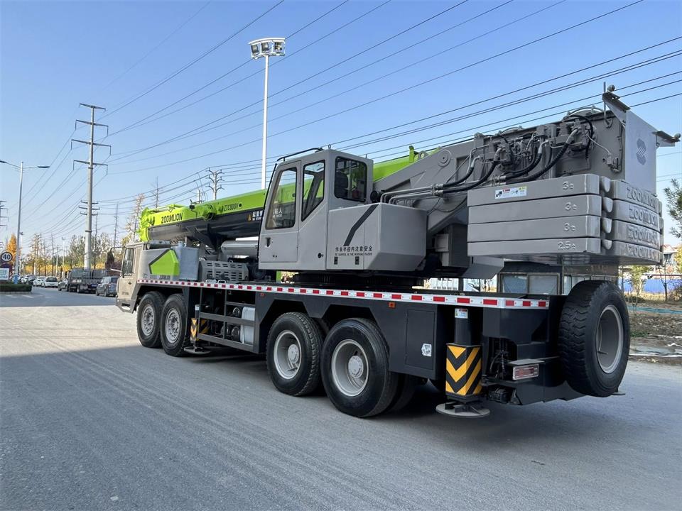 Zoomlion 80Ton Truck Crane